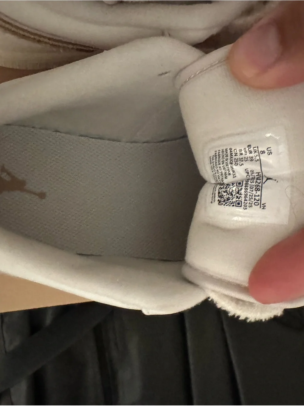 Jordan low top
